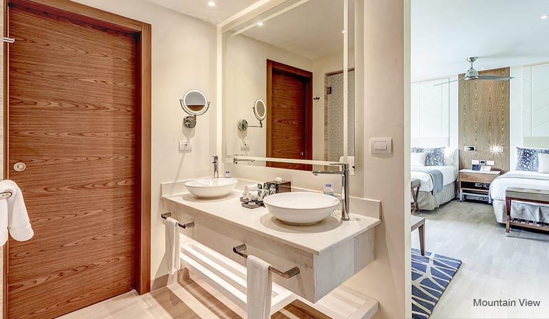 ROYALTON ANTIGUA - LUXURY JUNIOR SUITE MOUNTAIN VIEW  BATHROOM